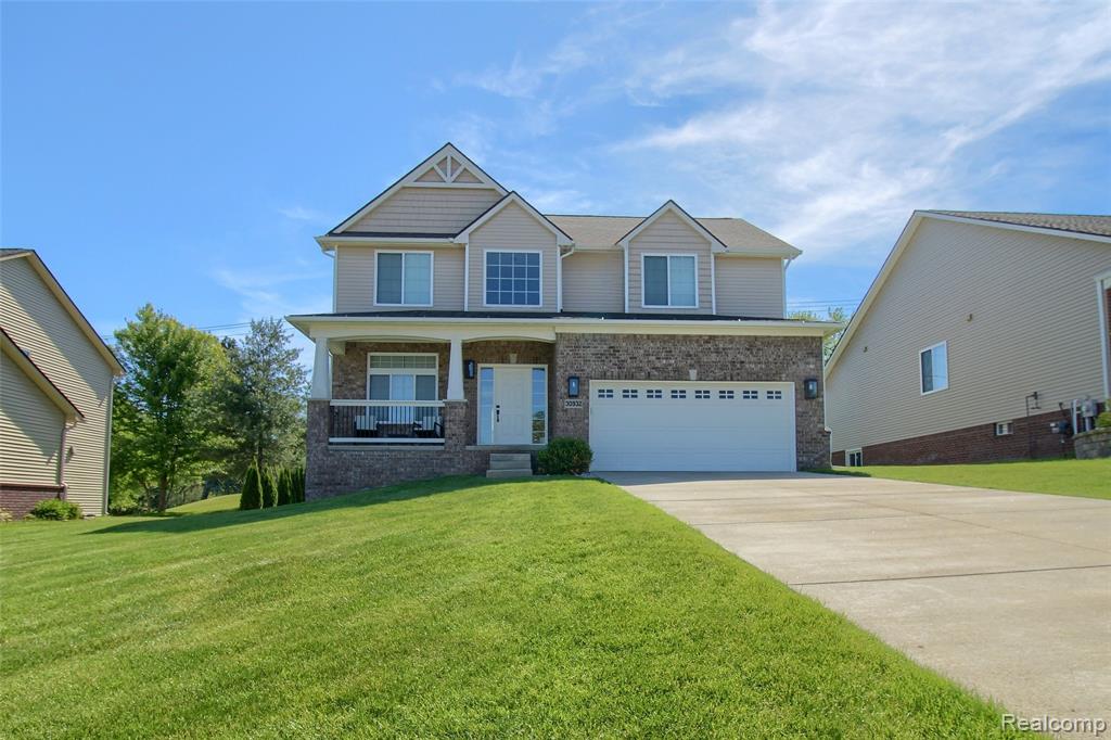 FEATURED LISTINGS