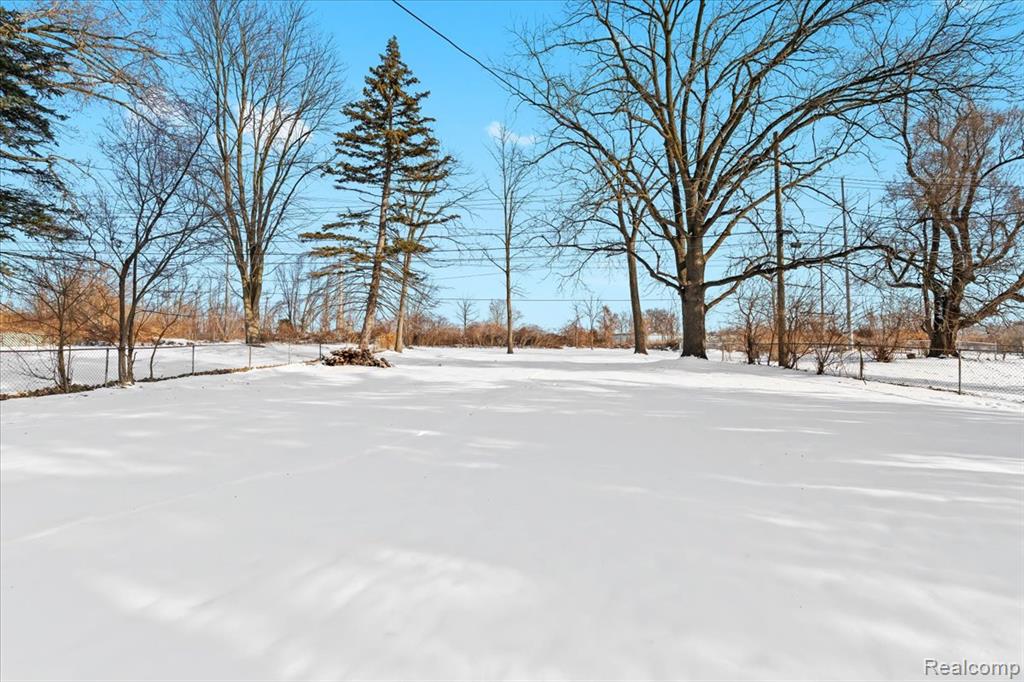 6123 Stephen, Brighton, MI 48116 — Photo 24