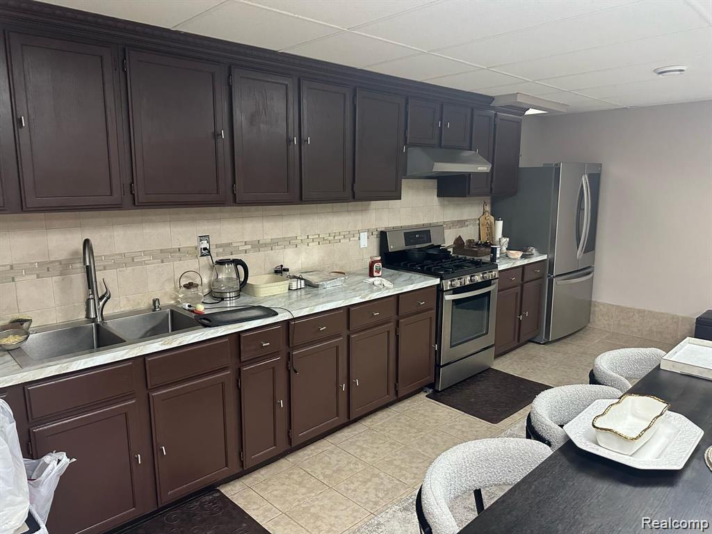 55 Morross Circle, Dearborn, MI 48126 — Photo 12