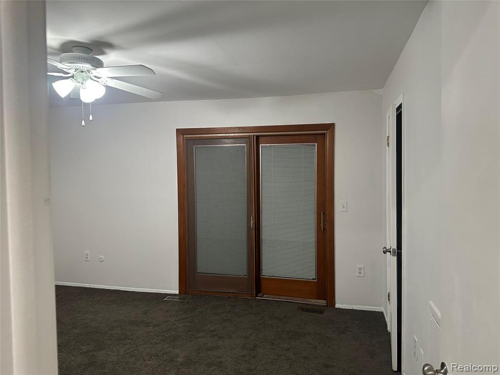24243 Bashian Drive, Novi, MI — Photo 26