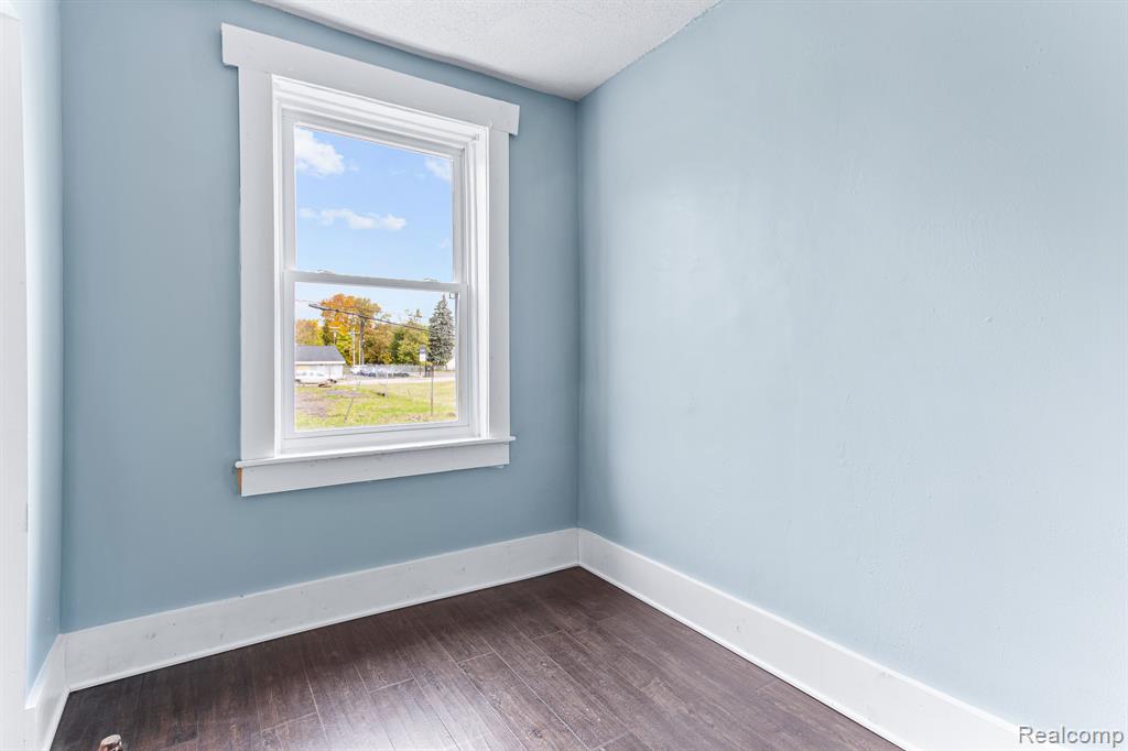 3550 Montclair Street, Detroit, MI 48214 — Photo 28