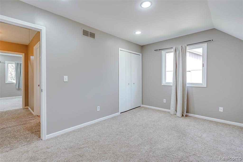 461 Alexander Drive, Commerce Twp, MI 48390 — Photo 35