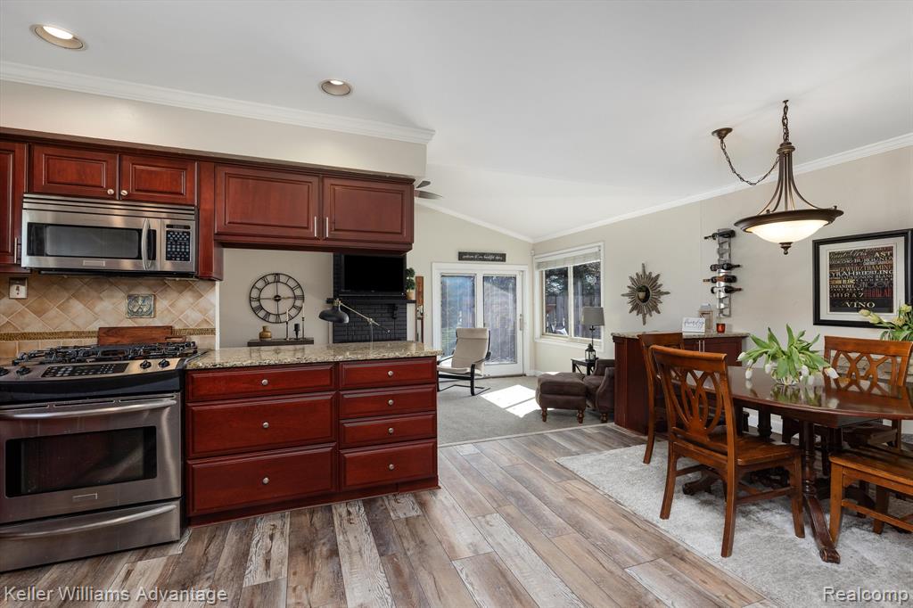 40521 FRANKLIN MILL Street, Novi, MI — Photo 15