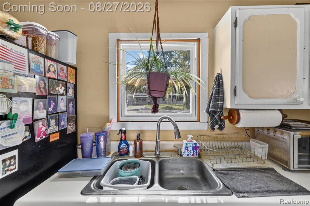6260 Beth, Brighton, MI 48116 — Photo 17