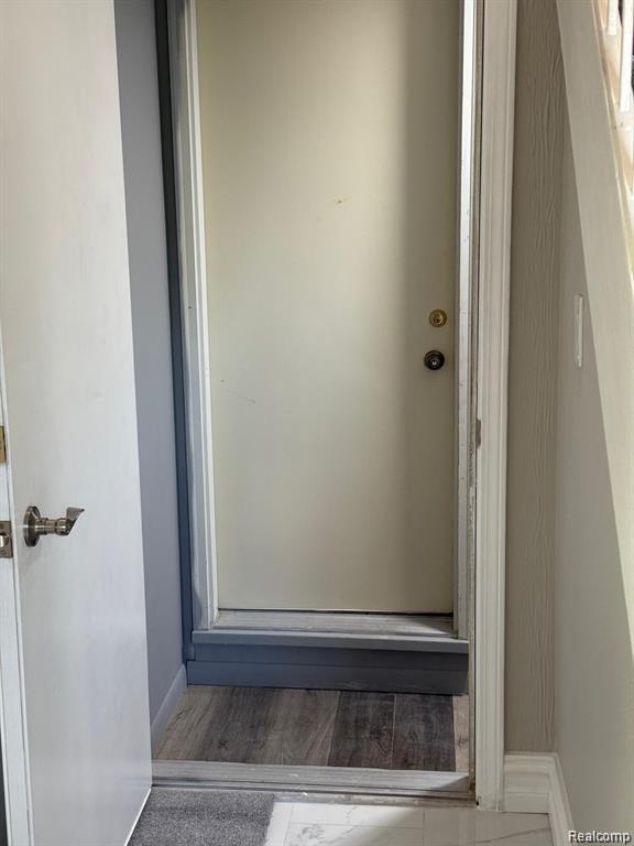 7490 S Brynmawr Court, West Bloomfield, MI — Photo 35