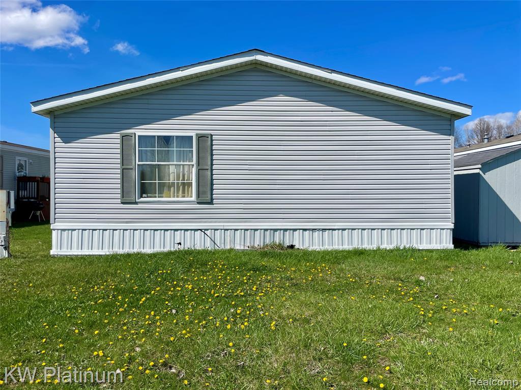 9691 Stoneypointe Drive, MI — Photo 3