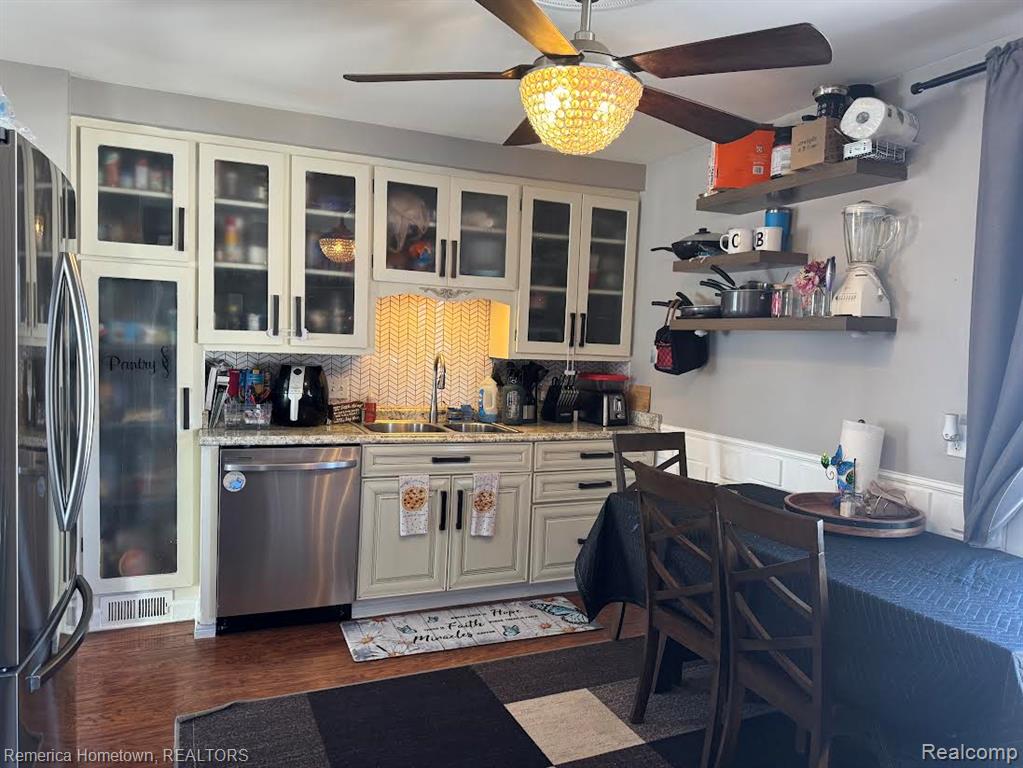 6444 Helen Street, Garden City, MI — Photo 18