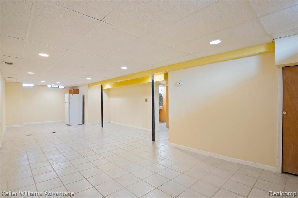 44528 WHITMAN Avenue, Canton, MI 48187 — Photo 24