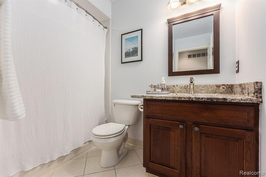 54550 CABRILLO Drive, Macomb, MI 48042 — Photo 17