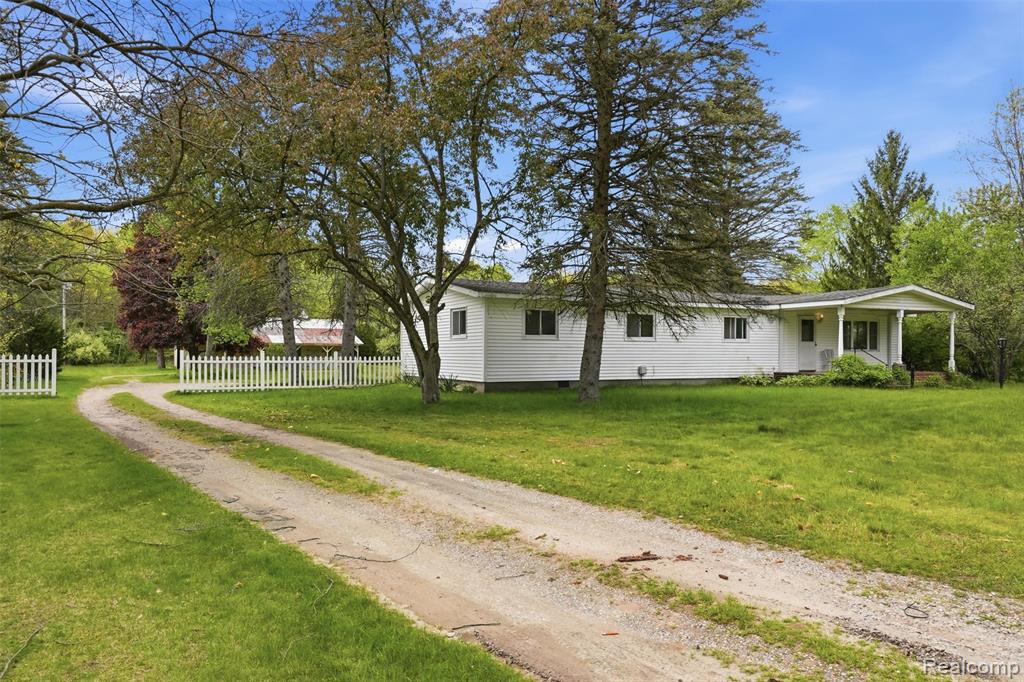 43625 Harris Road, Belleville, MI 48111 — Photo 5