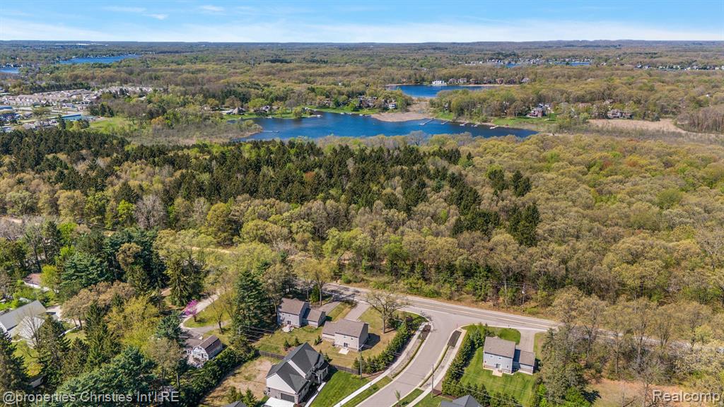 4125 S Newton Road, Commerce Twp, MI 48390 — Photo 42