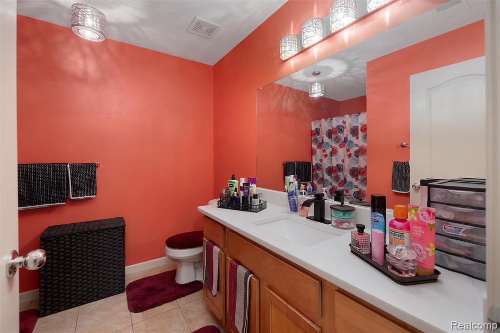 340 N Wixom Road, Wixom, MI 48393 — Photo 13