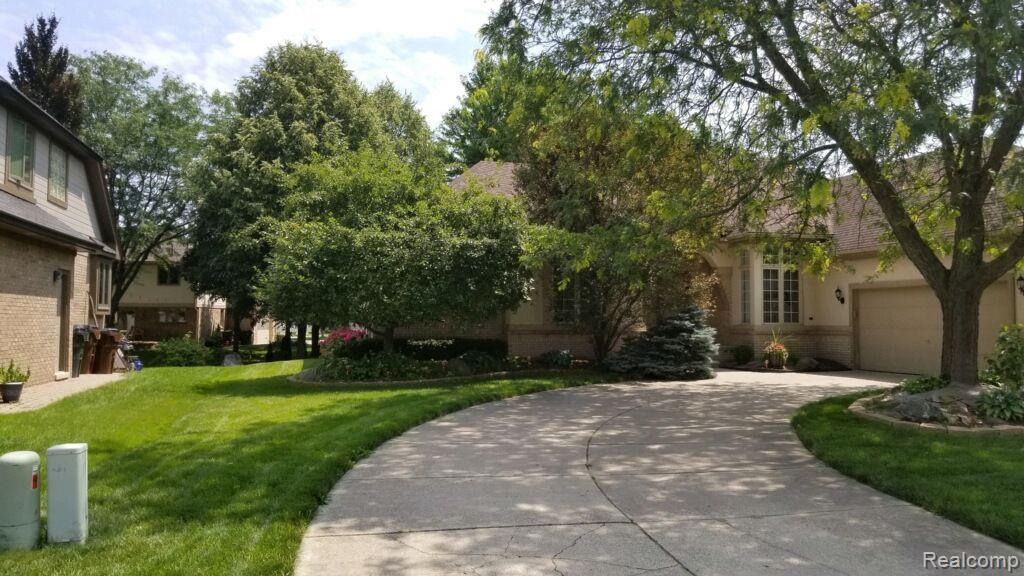 48280 ELMWOOD Drive, Shelby Twp, MI 48315 — Photo 7
