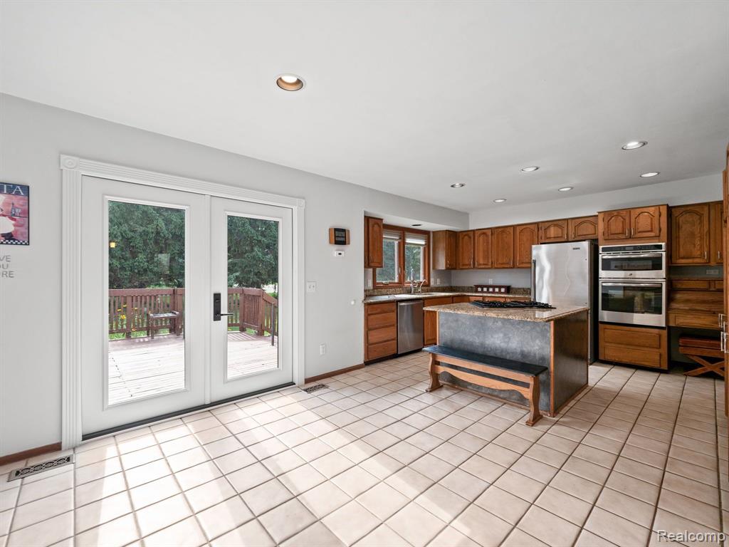 5270 Paula Crest, Commerce Twp, MI 48382 — Photo 10