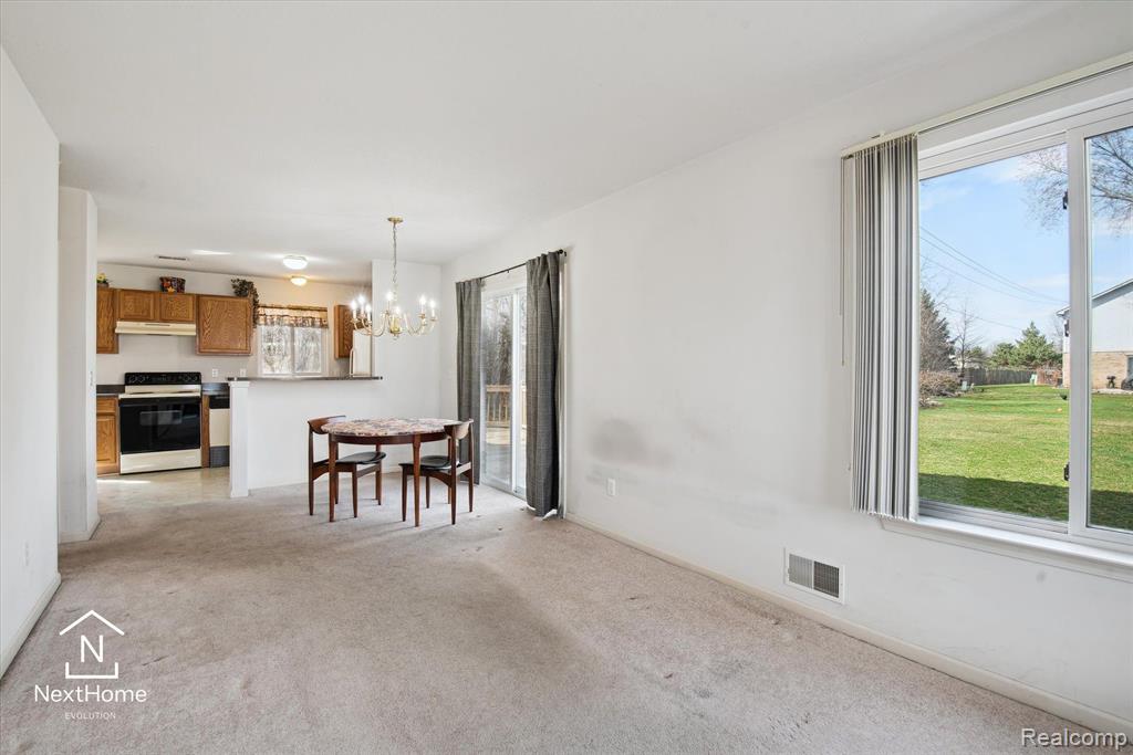 23490 READING, Trenton, MI 48183 — Photo 5