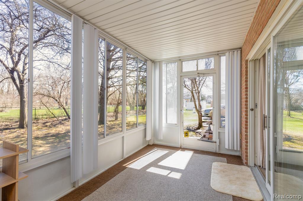 8187 GRAYS Drive, B3, Grosse Ile, MI 48138 — Photo 19