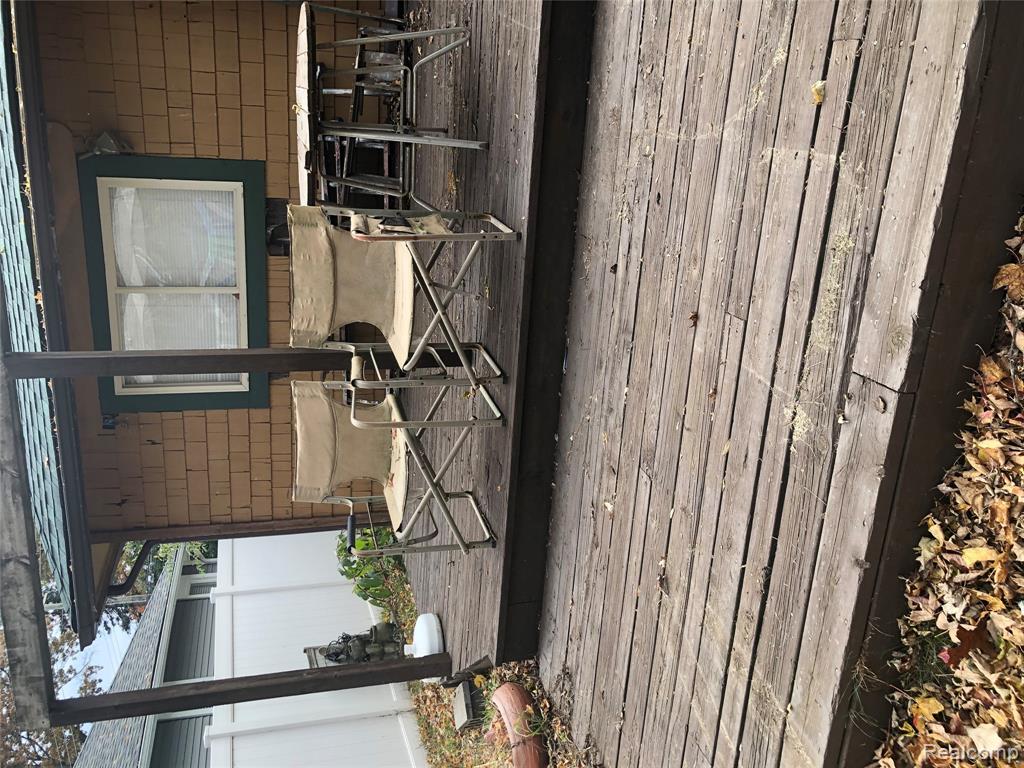 8304 Arlis Street, Commerce Twp, MI 48382 — Photo 20