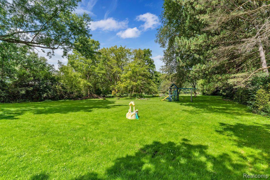 6481 DAVISON Road, Burton, MI 48509 — Photo 29