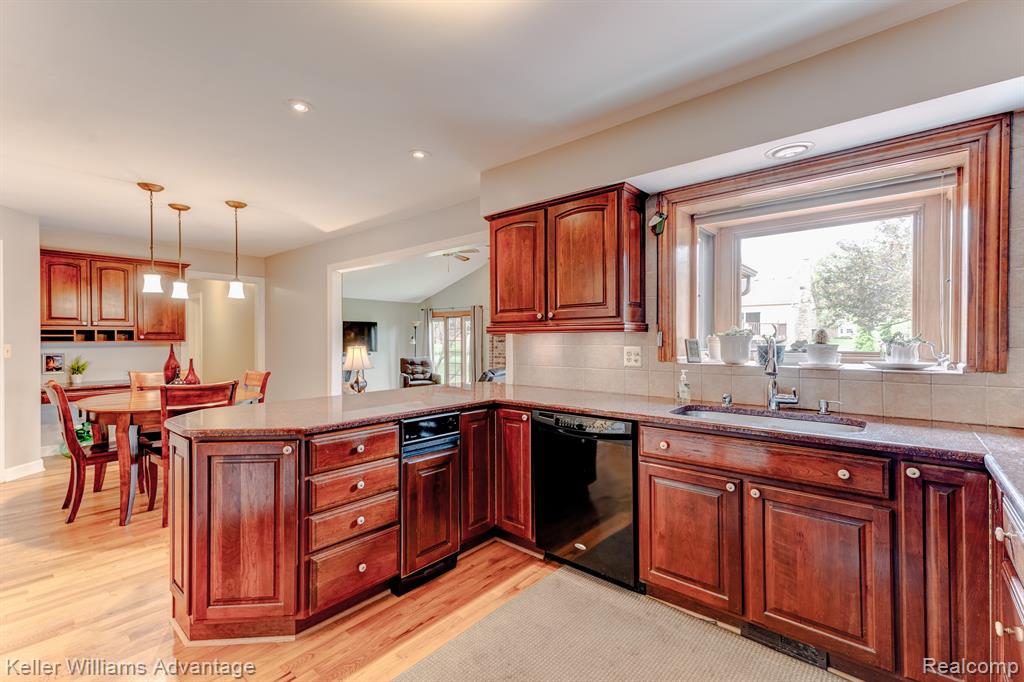 41451 Waterfall Road, Northville, MI 48168 — Photo 12