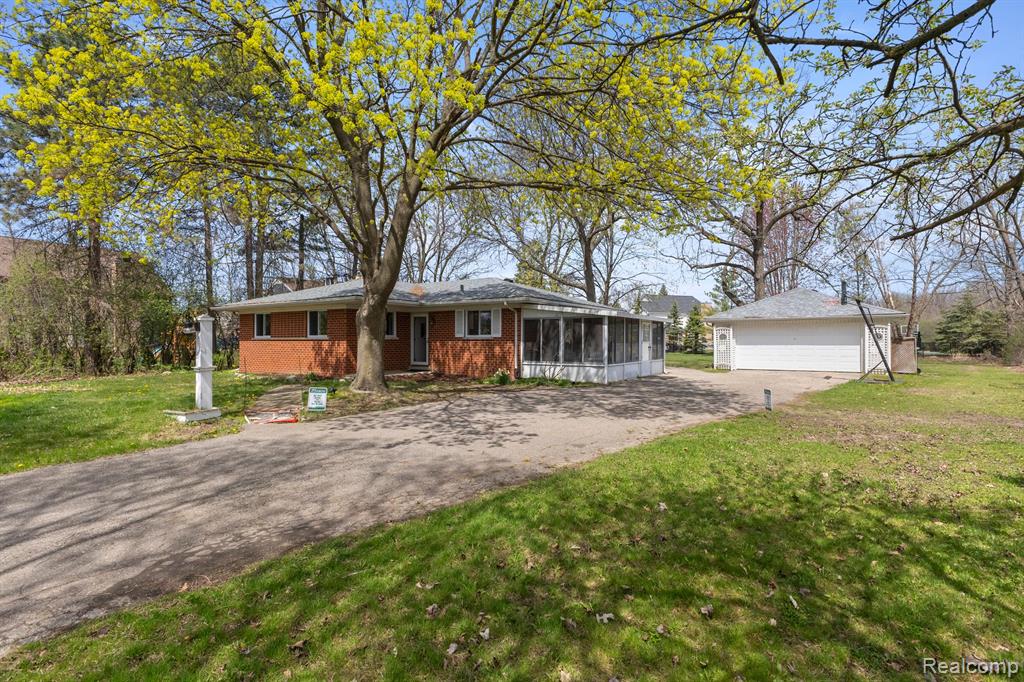 46910 CHERRY HILL Road, Canton, MI 48187 — Photo 40