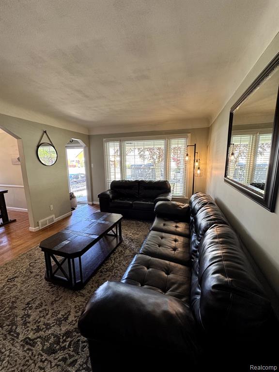 9064 BECKER Avenue, Allen Park, MI 48101 — Photo 3