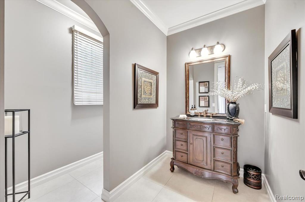 54159 DEER RIDGE Court, Rochester, MI 48307 — Photo 17