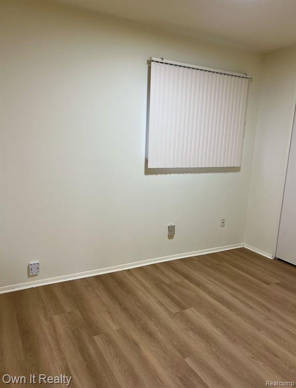 3976 WEDDELL Street, Dearborn Heights, MI 48125 — Photo 12