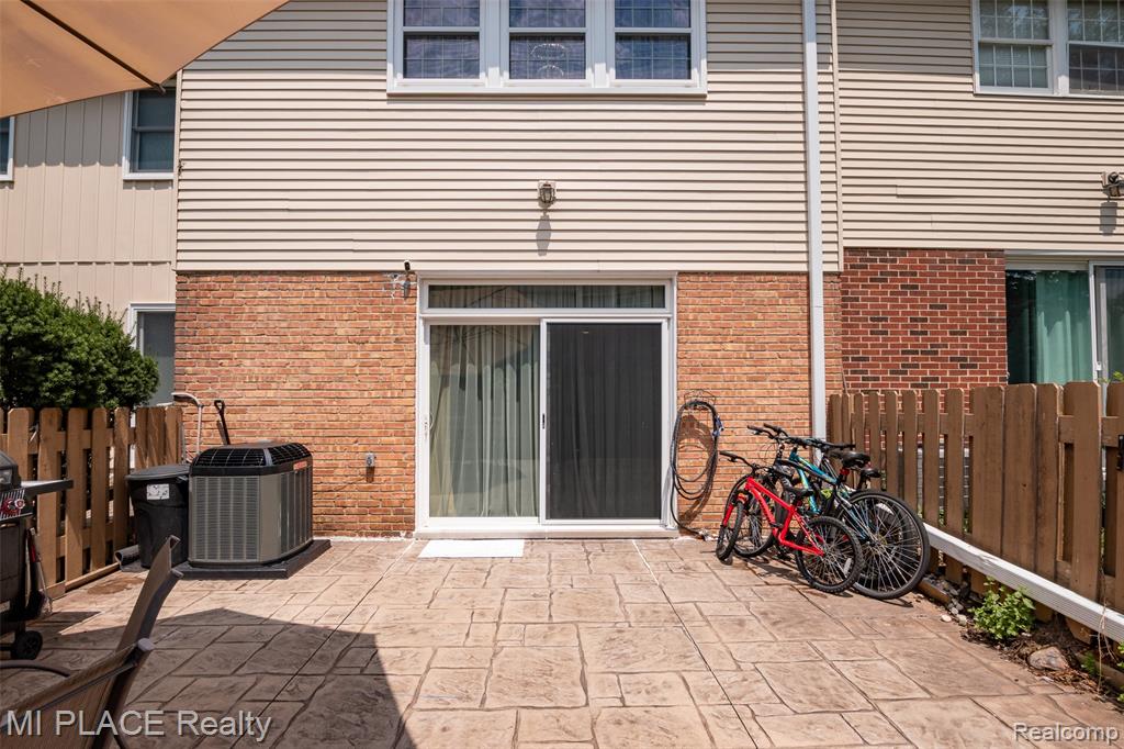 1599 Brentwood Drive, Troy, MI 48098 — Photo 41