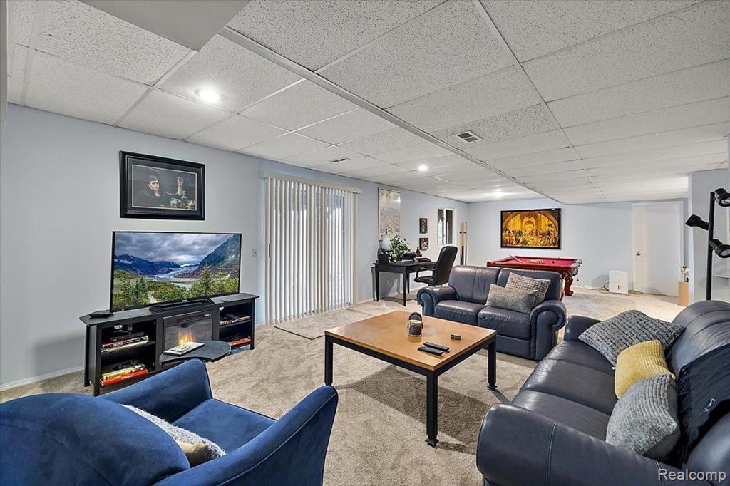 6988 LAKEMONT Circle, West Bloomfield, MI 48323 — Photo 49