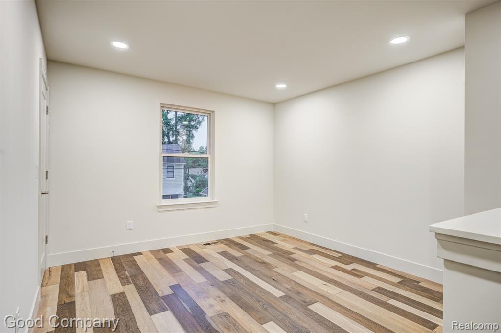 812 Irving Avenue, Royal Oak, MI 48067 — Photo 38