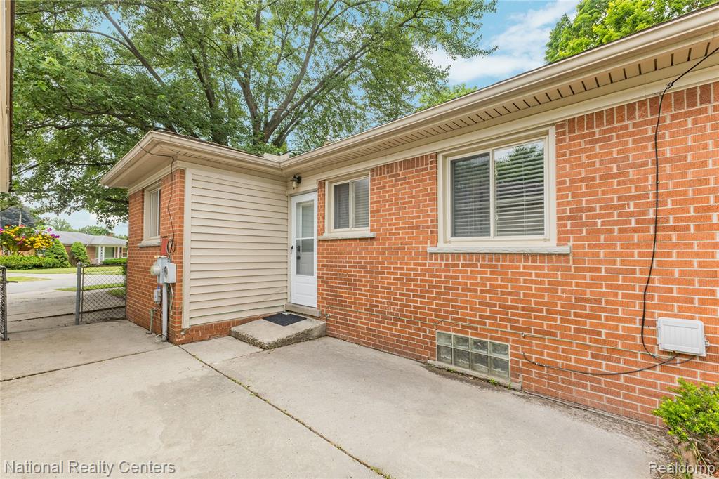 19952 Garfield, Redford, MI 48240 — Photo 49