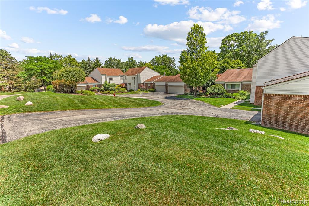 5317 Fairway Lane, West Bloomfield, MI 48323 — Photo 53