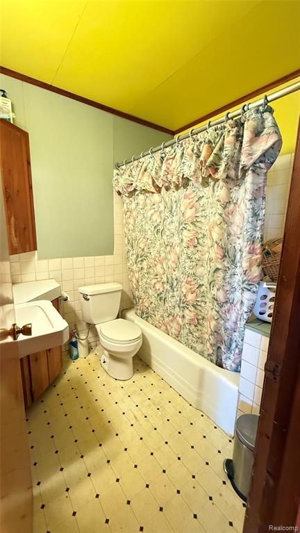 8340 Lakeshore Road, Burtchville, MI 48059 — Photo 15