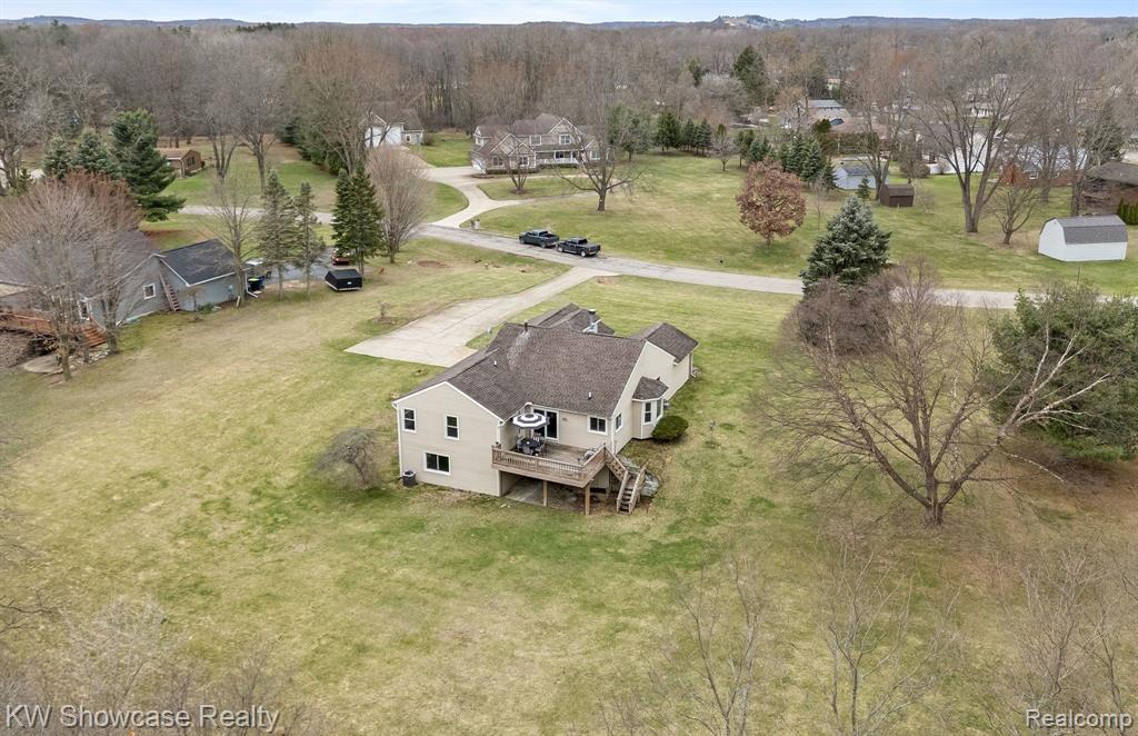 841 GOLDEN Drive, White Lake, MI — Photo 2