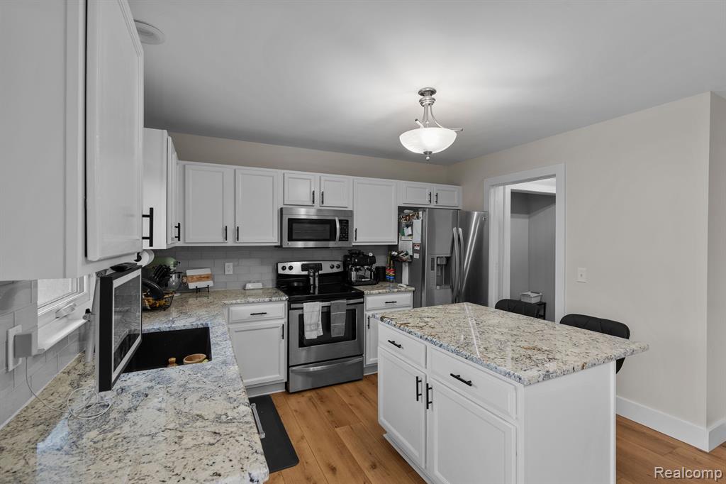 6480 CRESTVIEW Drive, Holly, MI 48442 — Photo 12