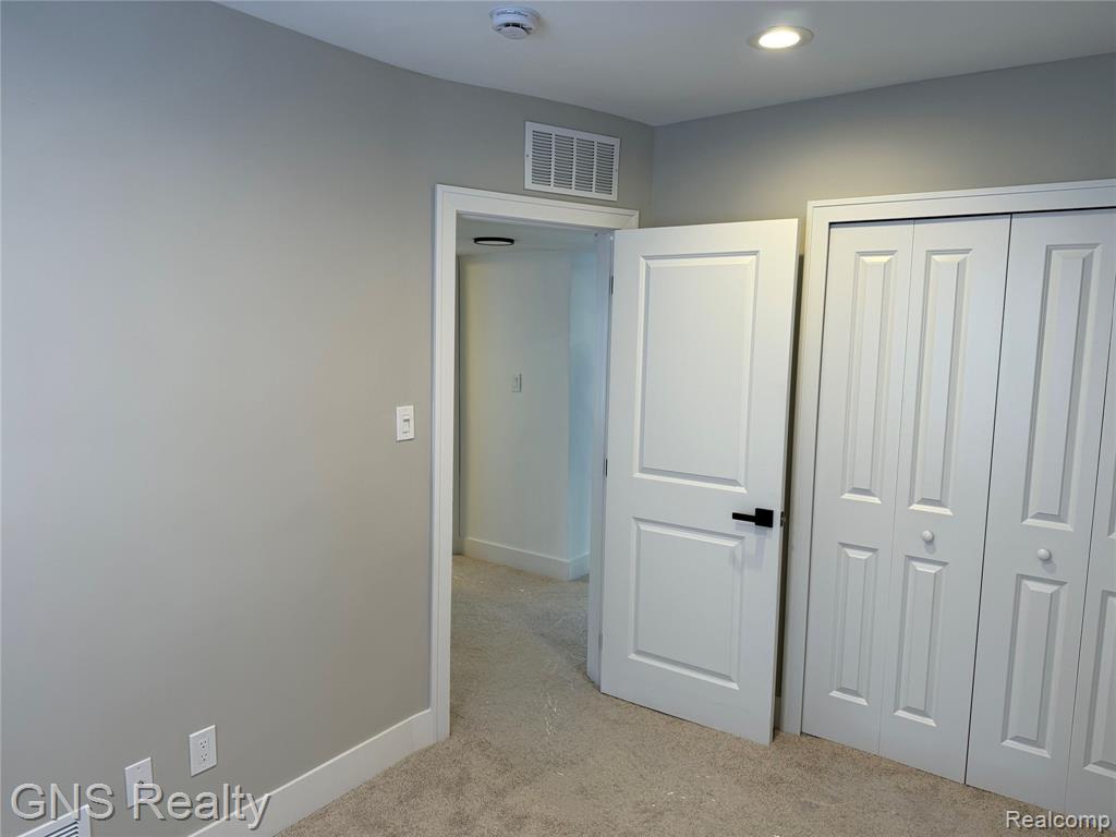1143 E Harwood Avenue, Madison Heights, MI 48071 — Photo 15