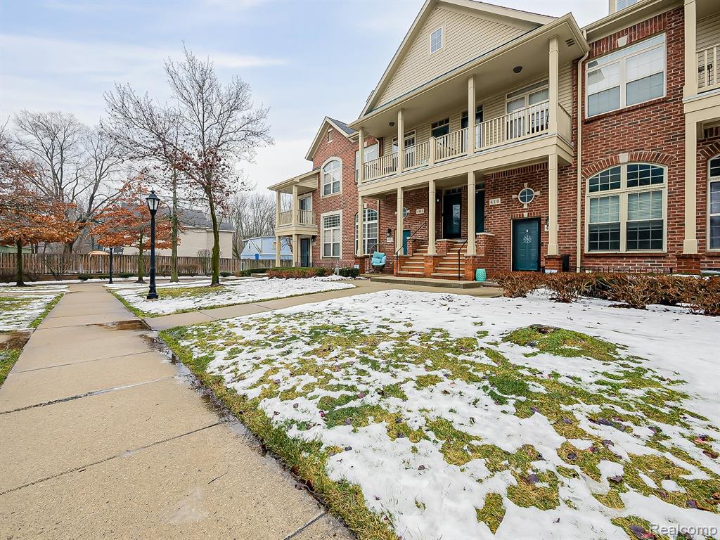 406 Old Pine Way, Walled Lake, MI 48390 — Photo 26