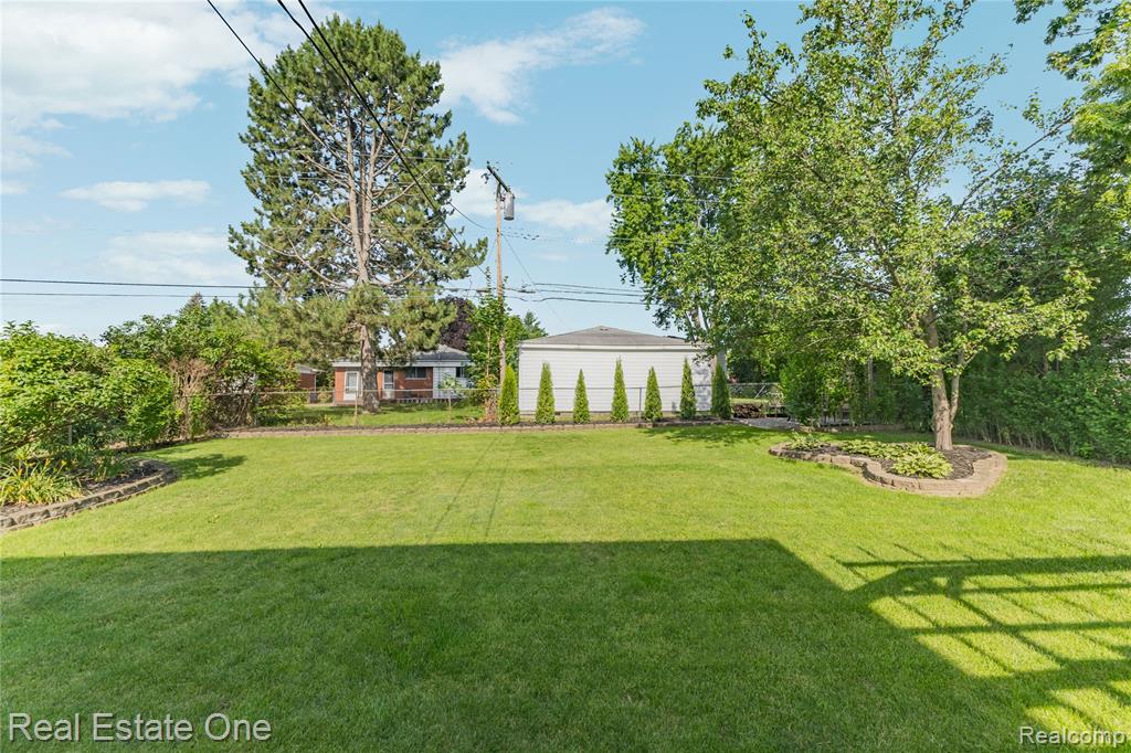 5011 Thorncroft Avenue, Royal Oak, MI 48073 — Photo 60
