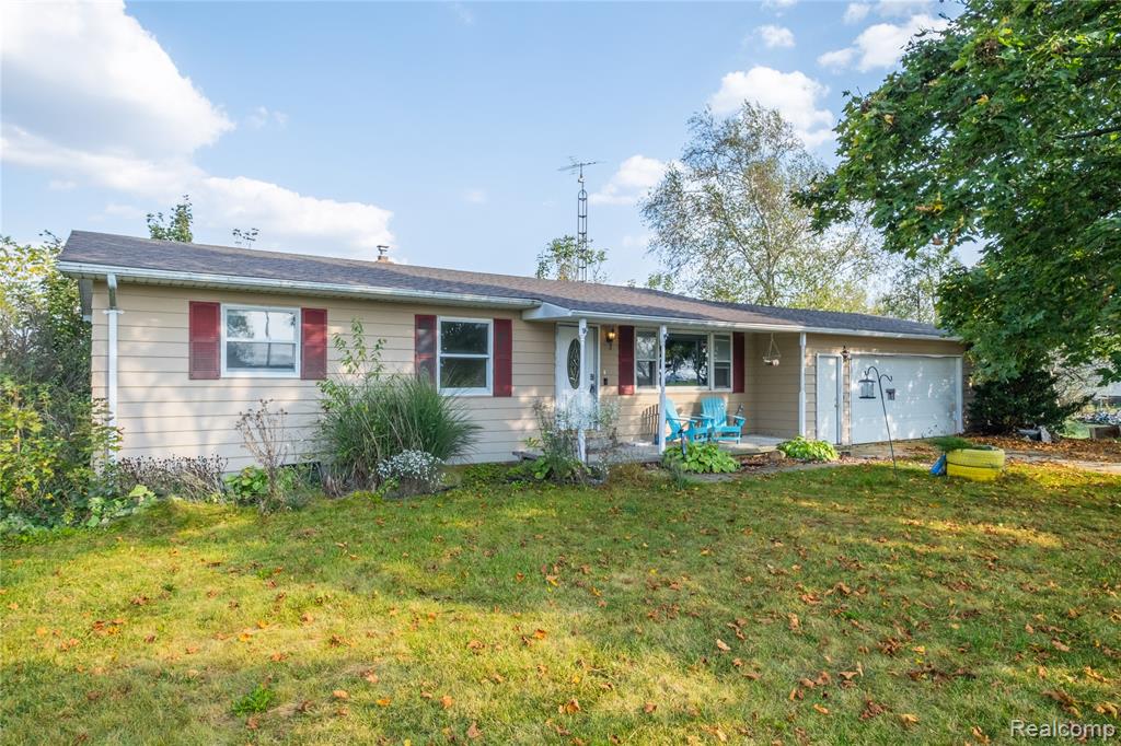 9187 Nichols Road, Gaines Vlg, MI 48436 — Photo 2