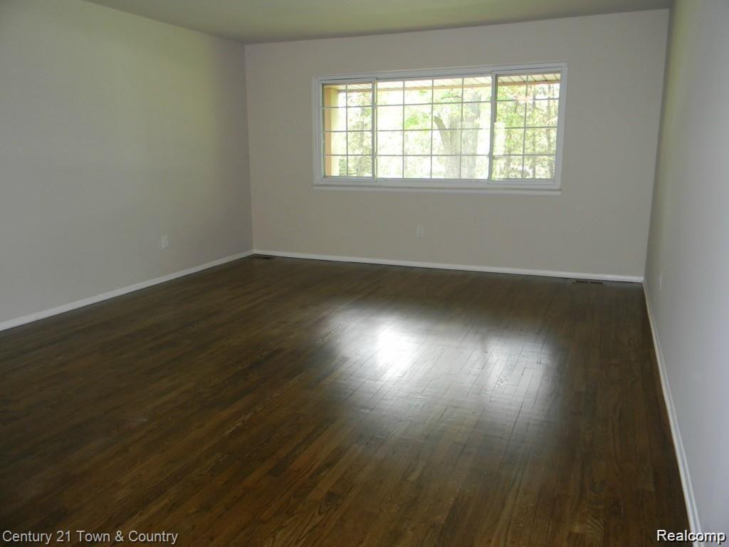 42478 Woodward Avenue Avenue, Bloomfield, MI 48304 — Photo 10