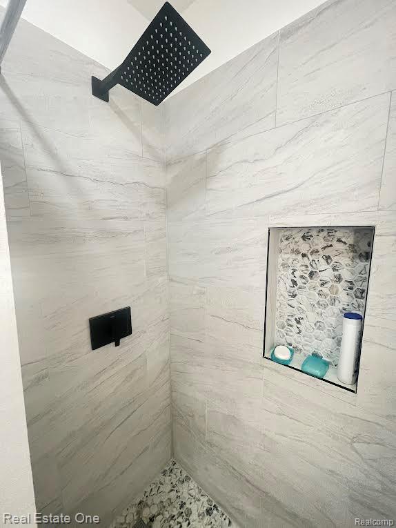 730 Cleophus Parkway, Lincoln Park, MI 48146 — Photo 8