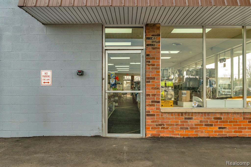 1475 S Newburgh Road, Westland, MI, 48186