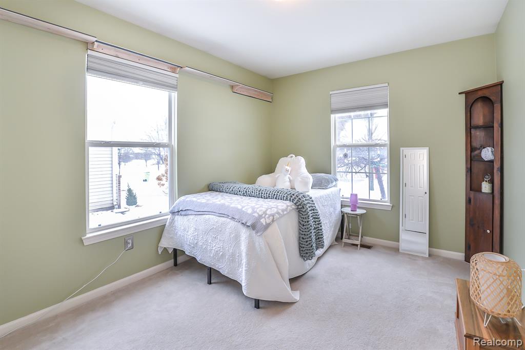 2578 SIGNATURE Circle, Pinckney, MI 48169 — Photo 32