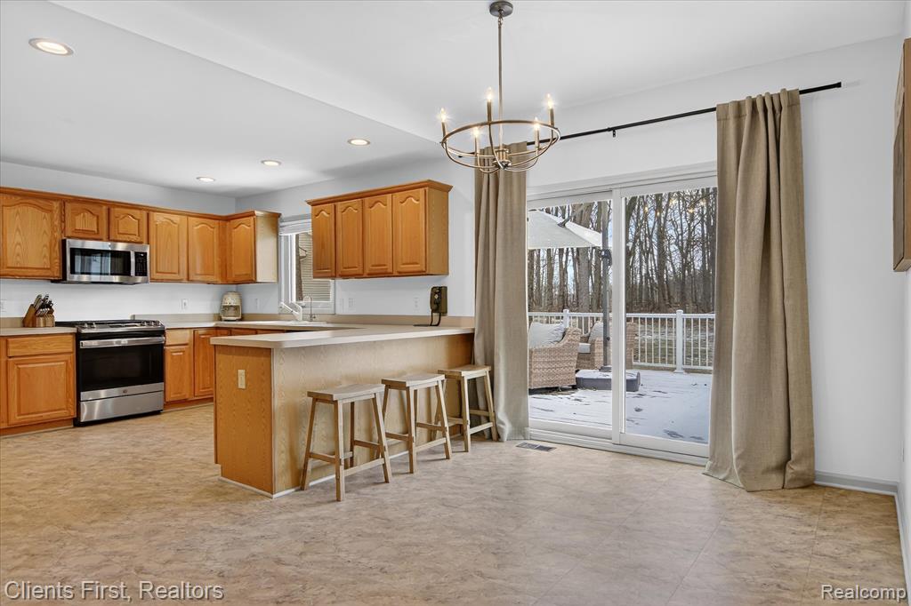 5150 Edward James Drive, Howell, MI 48843 — Photo 11