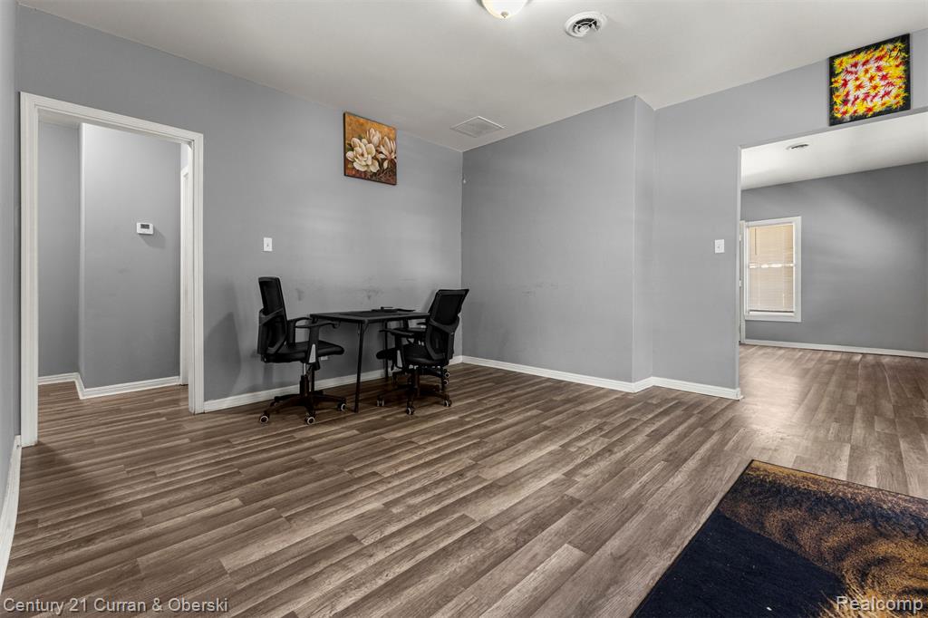 8438 Dexter Avenue, Detroit, MI 48206 — Photo 28