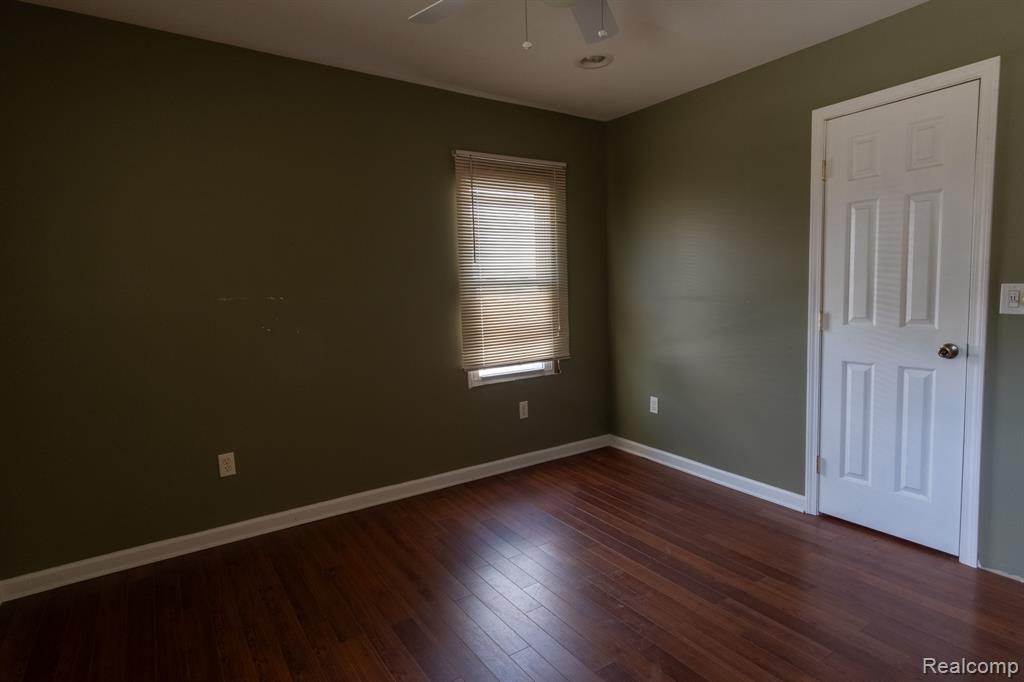 623 E Brockton Avenue, Madison Heights, MI 48071 — Photo 16