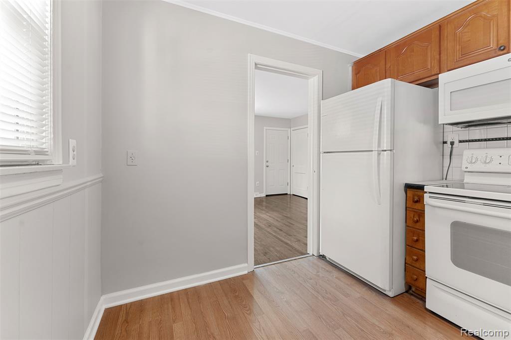 4924 Huron Street, Dearborn Heights, MI 48125 — Photo 10