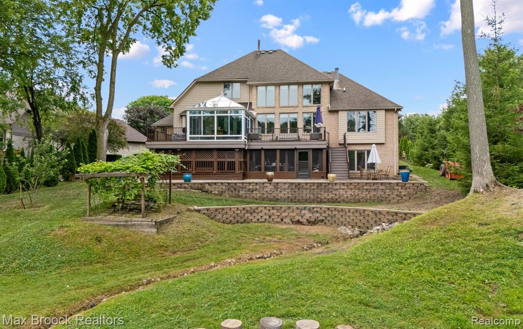 20403 Robinway Drive, Clinton Twp, MI 48036 — Photo 39