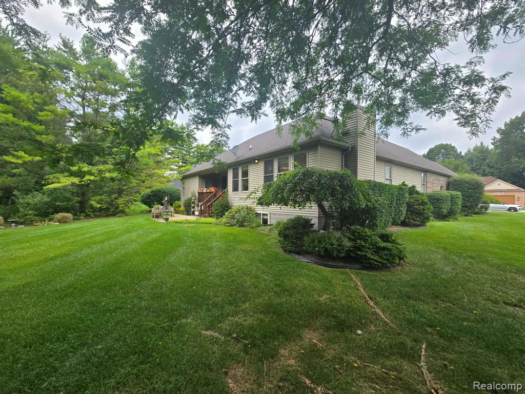 3391 N Burwick Drive, Port Huron, MI 48060 — Photo 4