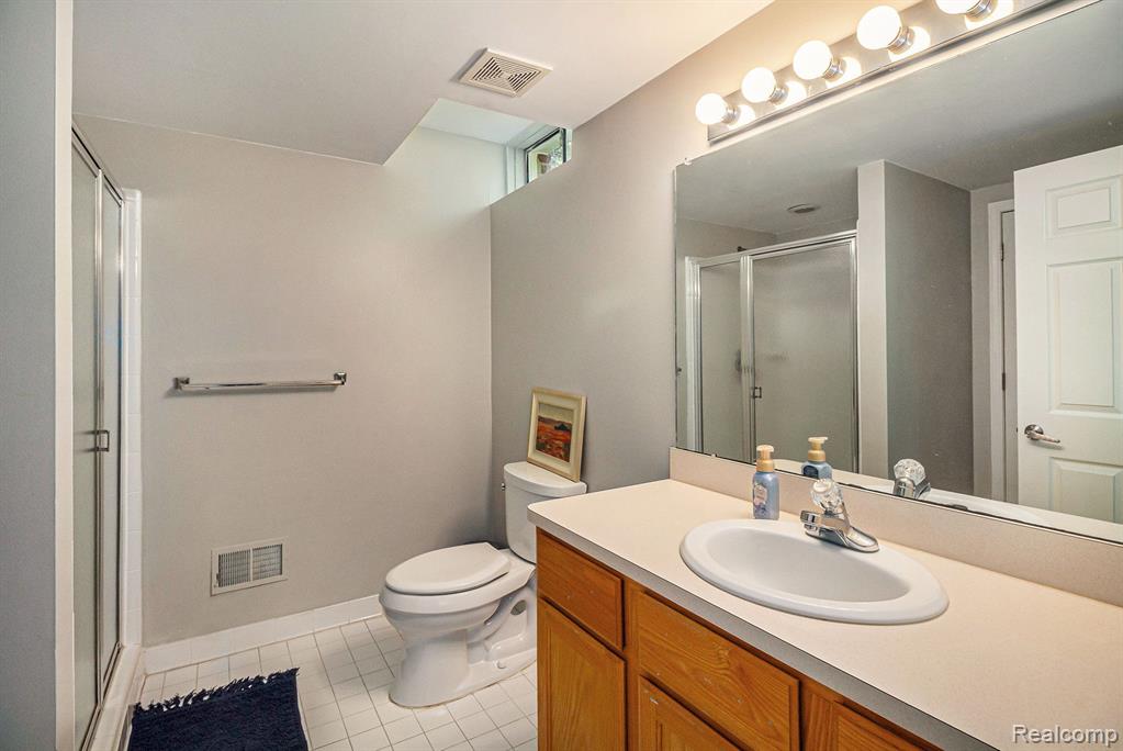 4804 EAGLE SPRINGS Court, Clarkston, MI 48348 — Photo 40